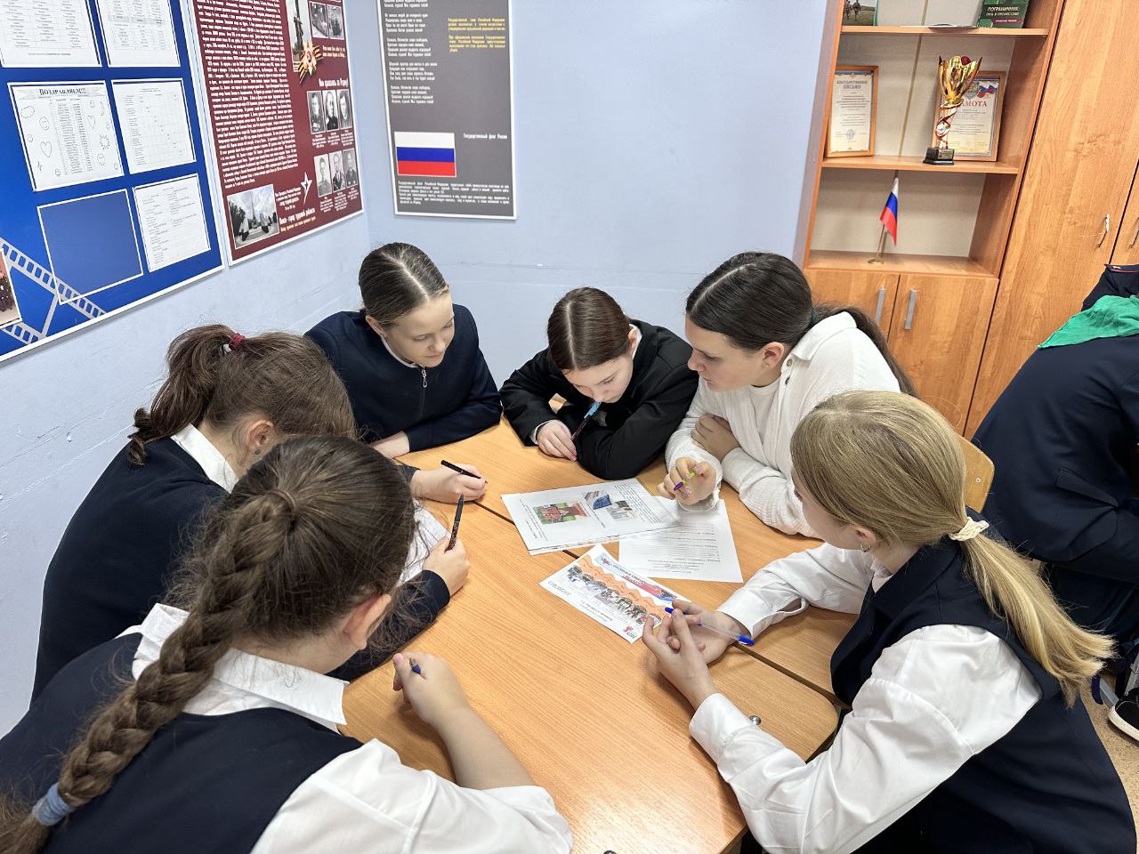 Преподаватели кафедры в составе жюри X Городской интеллектуальной игры «Юный гуманитарий»